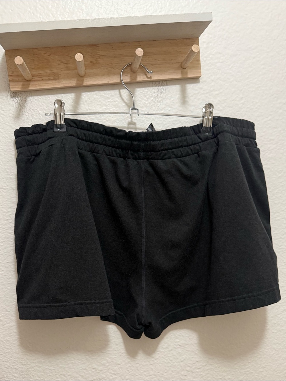 Vuori Halo Performance Shorts Black DreamKnit Size XL - Picture 4 of 4